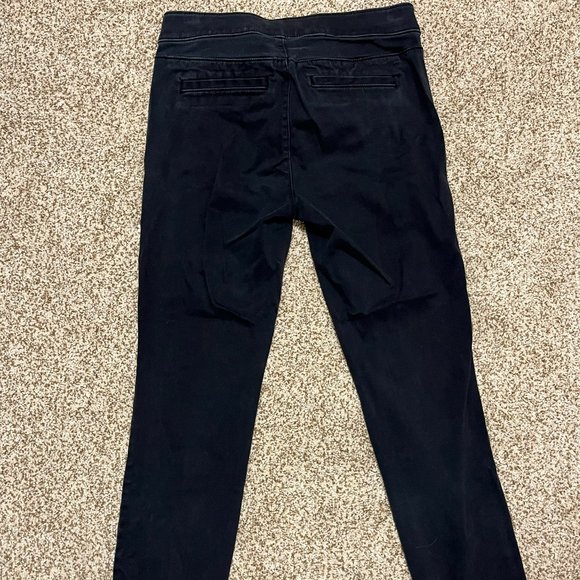 Ann Taylor Loft size 4 black crop/ankle pants - Picture 2 of 3